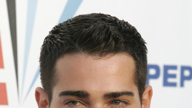 Градинарят от „Отчаяни съпруги“ се сгоди