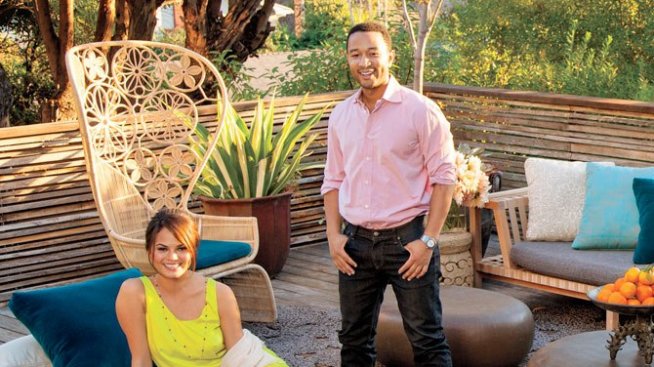 Джон Леджънд и Кристин Тейгън показват дома си в Холивуд Хилс