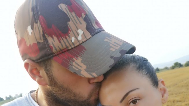 Славея Сиракова се сгоди