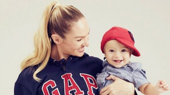 8 месеца след раждането: Кандис се завръща на сцената! (ВИДЕО)