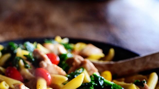 Паста с пиле и кейл