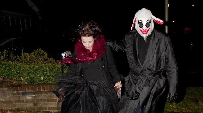 Хелена Бонъм Картър  обеща да се облече „нормално“ за Хелоуин