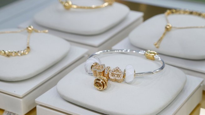 Заблестете ярко с Pandora Shine