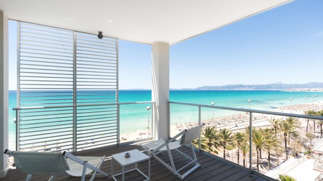 Първият петзвезден хотел в Плая де Палма