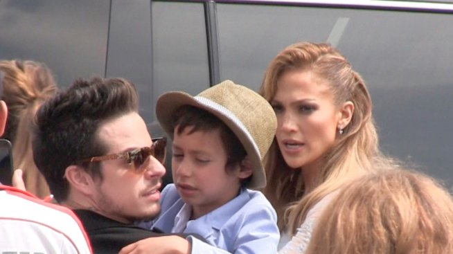 Дженифър Лопес се събра с Каспър Смарт