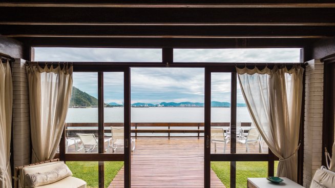 Морето е у нас: Вила на плажа