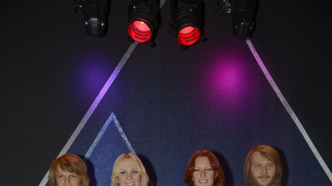 ABBA се събират в „машина на времето“