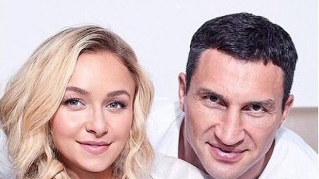 Кличко и Пенетиър показаха новородената си дъщеря