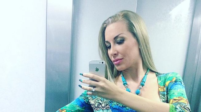 Антония Петрова се самообяви за българската Барби