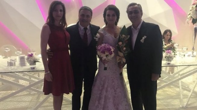 Наско от Б.Т.Р. се ожени в Сърбия