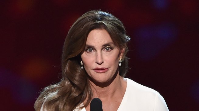 Кейтлин Дженър не е доволна от мъжкия си глас