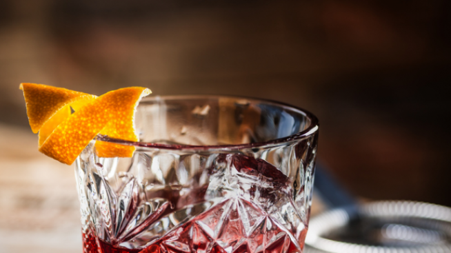 Тайните на барманите: Какво да поръчате по време на парти?