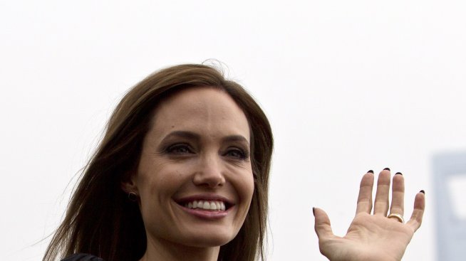 Ролята на Клеопатра ще е последна за Анджелина Джоли