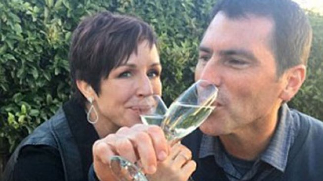 Яли, пили и се веселили: Американци поляха развода си