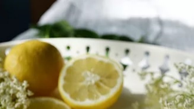 Свеж сок от бъз