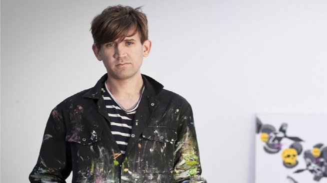 Художници превръщат автомат Калашников в изкуство