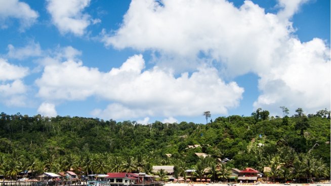 Ко Ронг – девственият рай на Камбоджа