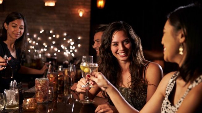 Как да разпознаете фалшивите хора край вас