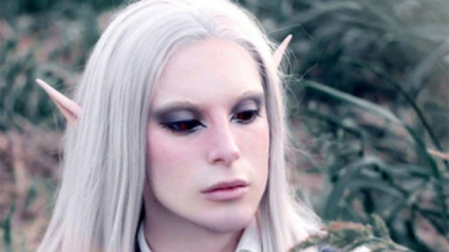 Аржентинец се превърна в елф - трансформацията му струва 46 хиляди долара