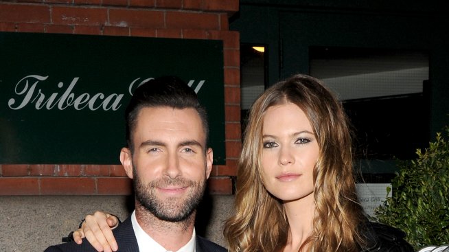 Адам Лавин плакал на сватбата си