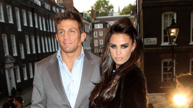 Алекс Рийд нямал интимност с Кати Прайс заради гейове