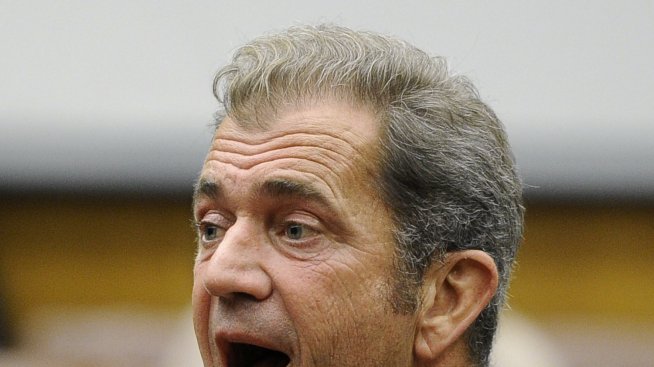 Оксана иска 100 000 долара на месец от Мел Гибсън