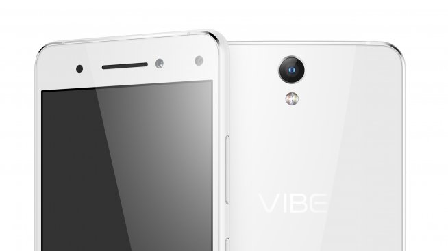 Lenovo представя своя първи смартфон с две селфи камери