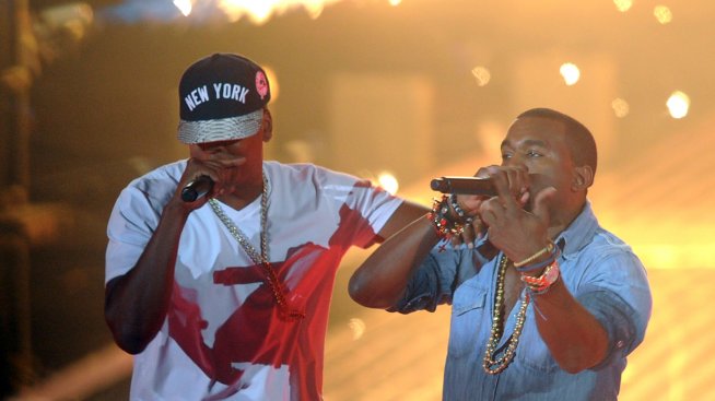 Кание Уест се готви за кръстник