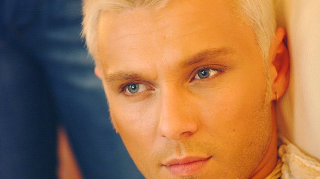 Миро предложил брак на любимата си, чака отговор