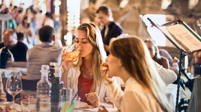 Храненето навън – по-вредно от домашно приготвеното ястие