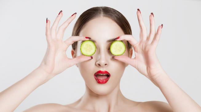 3 домашни средства срещу подпухнали очи