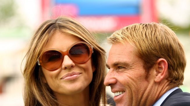 Лиз Хърли получи предложение за брак