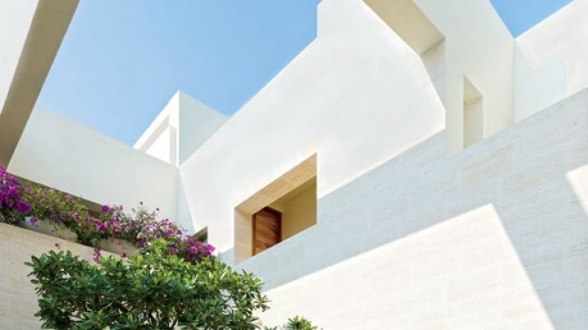 Уникалните външни пространства в домовете на звездите