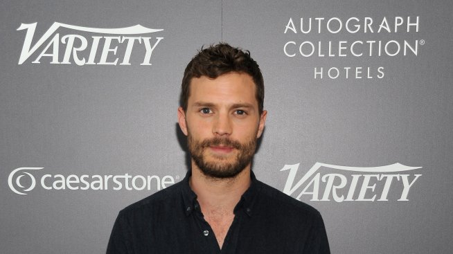 Джейми Дорнан е най-горещото парче