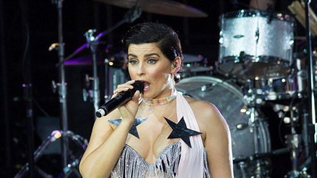 Нели Фуртадо понатрупа кила след раздялата с мъжа си