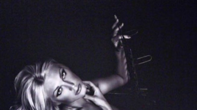 Щерката на Хълк Хоган се съблече за PETA