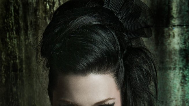 Ейми Лий - хард красавица номер 1