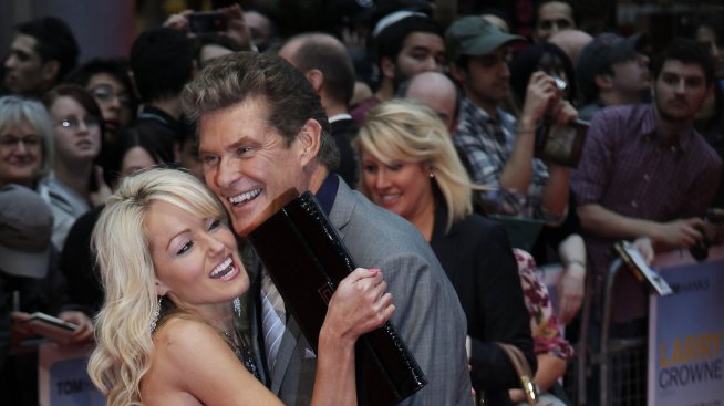 Гаджето на Хаселхоф преспала с Енрике