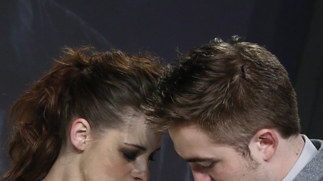 Майката на Кристен сватосва дъщеря си с Робърт