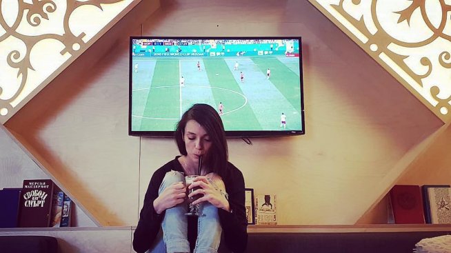 Луиза Григорова фенка на футбола, не пропуска мач