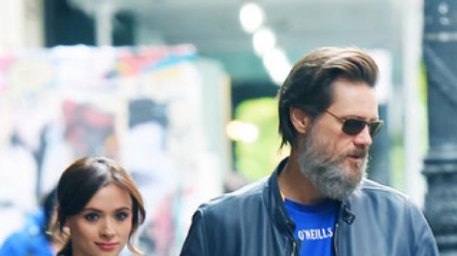 Джим Кери снабдявал с наркотици покойната си приятелка?