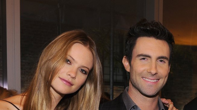 Годеницата на Адам Лавин е променила виждането му за брака