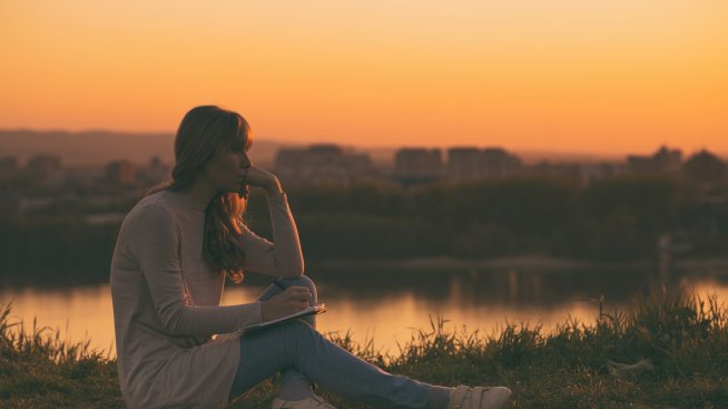 Защо се чувстваме по-разтревожени през лятото?