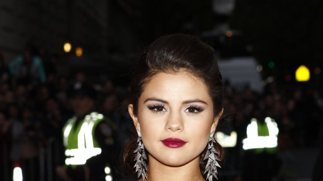 Селена Гомес иска да изтрие Джъстин Бийбър от живота си