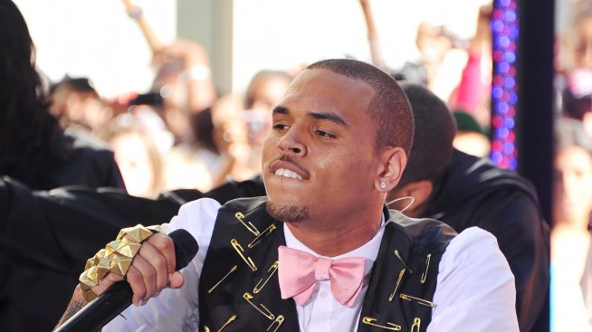 Крис Браун става комедиен актьор