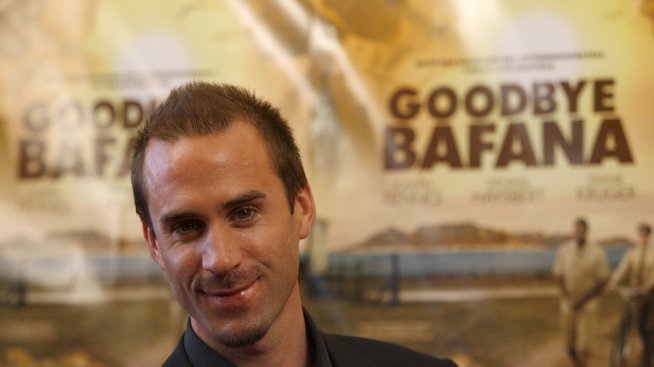 Джоузеф Файнс влиза в „кожата“ на Майкъл Джексън