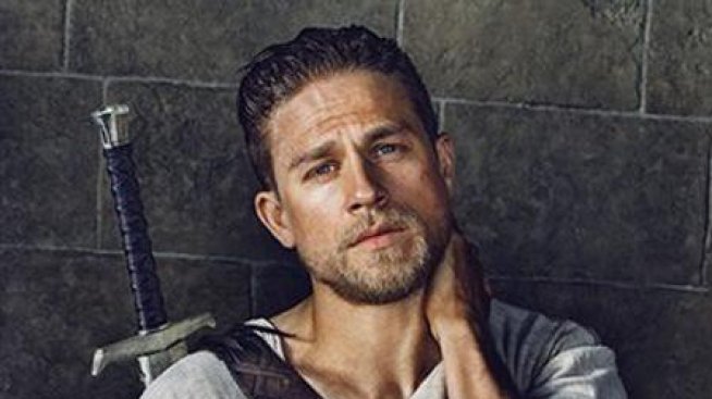 Чарли Хънам – горещият крал Артур