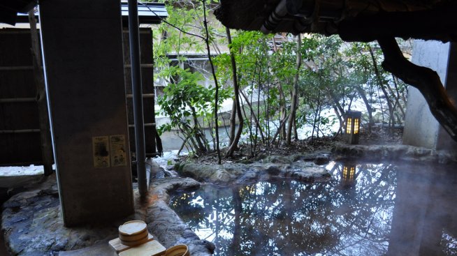 Забравете за дрехите на тези лековити места