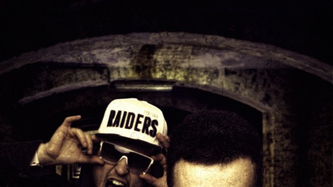 Ангел и Мойсей пускат ново парче