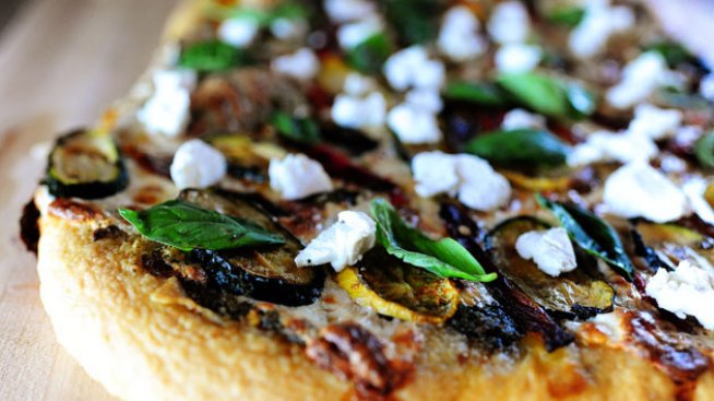 Пица с гриловани зеленчуци